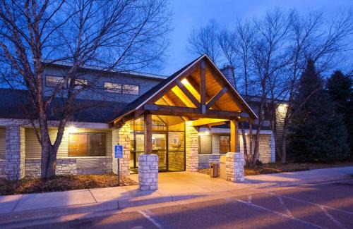 Princeton Hotel | AmericInn by Wyndham Princeton MN
