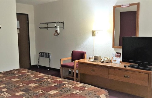 Avon Hotel | AmeriVu Inn & Suites-Avon