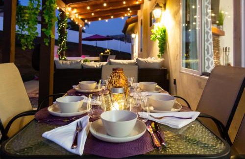 Vista Villa | Amethyst Hearth - Family Spa Serenity, Zoo, Beach, Disneyland, Legoland