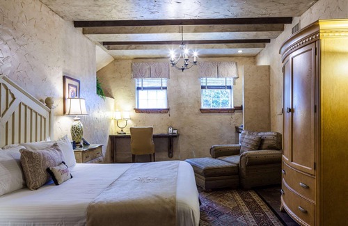 Leacock-Leola-Bareville Hotel | Amish Inspired Lodging in Historic Hotel -4Star -Spa & Pool