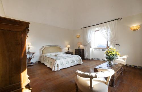 Sant'Agata sui Due Golfi Villa | Amore Rentals - Villa Il Pino