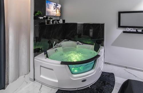 Rosolini House | Amour