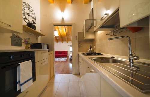 San Zeno Apartment | Ampio alloggio con 2 camere e 2 bagni