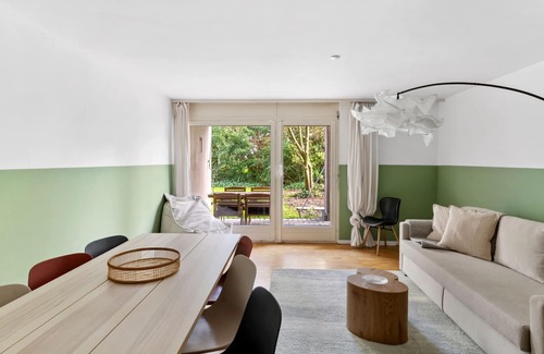 Hirslanden Apartment | Ample Beauty: Spacious Zurich Apartments