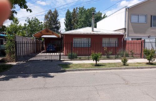 Santa Cruz House | Amplio alojamiento vacacional ubicado a 500 metros de la plaza y a 5 minutos de la ruta del vino
