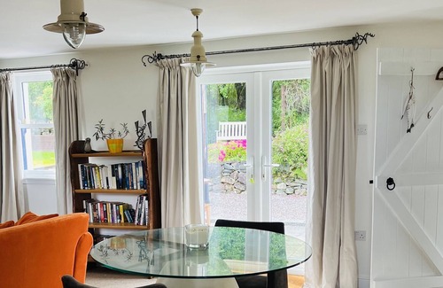 Minard Other | An 18th Century Cottage With Gorgeous Renovated Interior