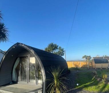 Bunmahon House | An Faoileán Glamping Pod