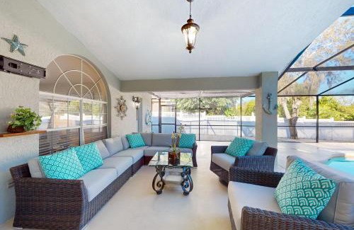 Sunridge Woods House | An Oasis in the Sun