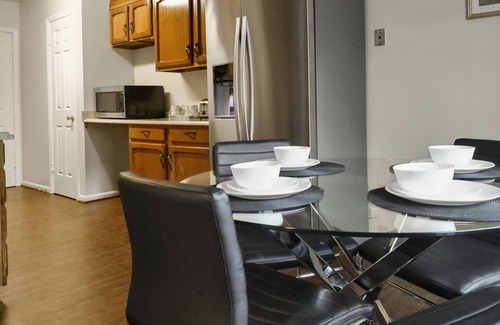 White Oak House | An Urban Townhouse in Silver Spring. Very Close to DC
