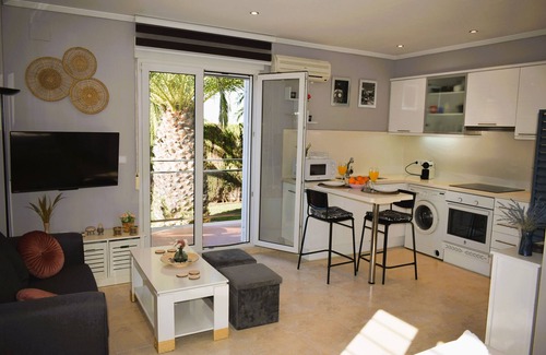 Les Deveses Apartment | Anacasa Estudio Marivent Deveses ES1125