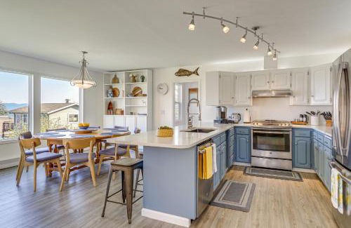 Anacortes House | Anacortes Home with Views of Puget Sound