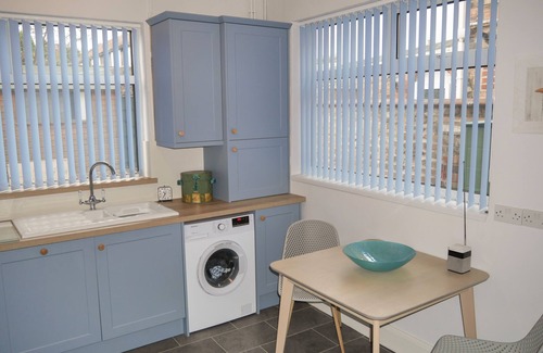Cleethorpes Cottage | Anchor Cottage