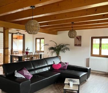 Liebsdorf Apartment | Ancienne ferme de Charles