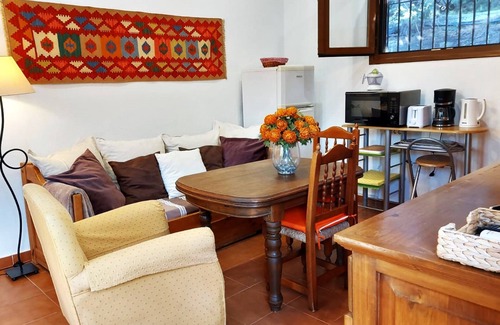 Malaga-Este Cottage | Andalusian house at Malaga, terrace, garden, pool, BBQ