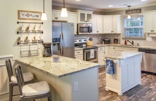 Northlake House | Anderson Lakefront Vacation Rental w/Deck