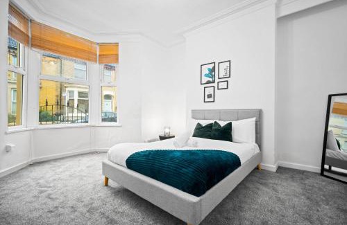 Anfield House | Anfield Four-Bed Spacious Getaway Haus