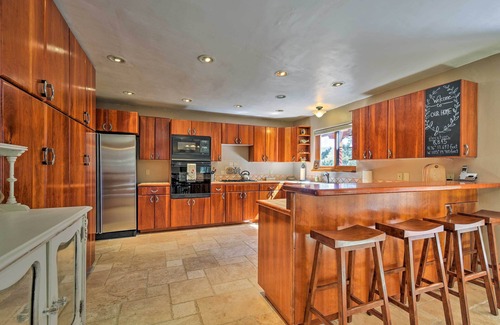 Angel Fire House | Angel Fire Mountain Cabin w/Hot Tub & Sauna!