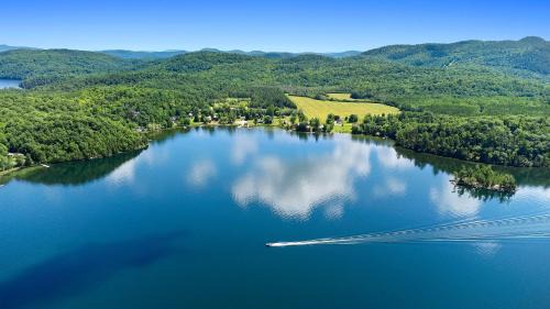 Northfield Ski Chalet | Angler's Dream Cottage on Lac Heney