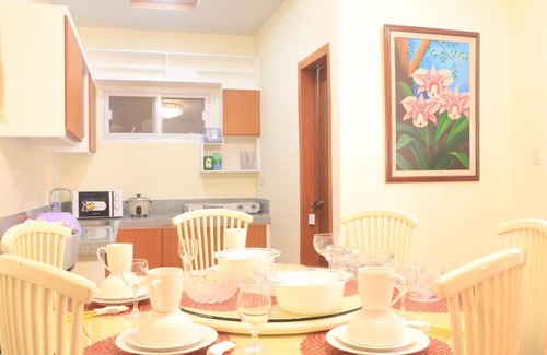Moonwalk House | Anicia Guesthouse Rooms