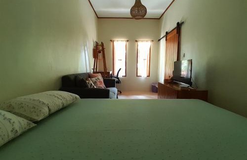 Katukaras House | anik homestay & dormy Batukaras