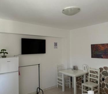 Dhermi Apartment | Anna House Dhermi