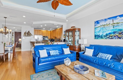 Bradenton Beach Condo | Anna Maria Beach Condo at Bradenton Beach Club: Gulf Front Condo by Anna Maria Life Vacation Rentals