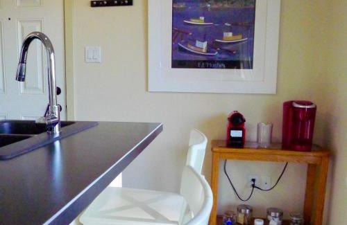Regional District of Nanaimo House | AnnArthur Guest House
