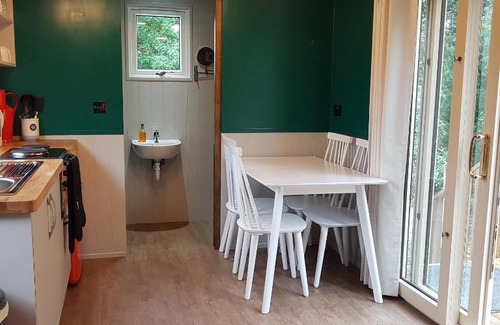 Annascaul Other | Annascaul Train Carriage suit couple and 2 children