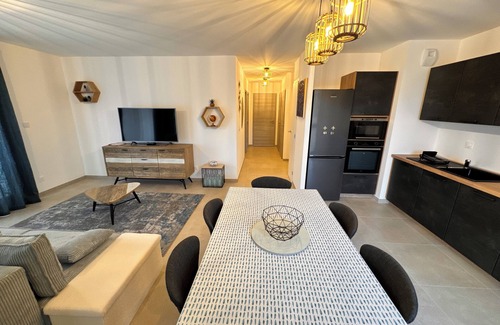 Metz-Tessy Apartment | Annecy - L'arborea - Chaleureux Appartement