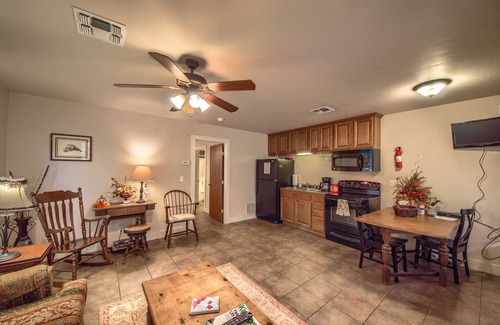 Fredericksburg Cottage | Annette's Cottage A & Waldrip Cottage - Close to Downtown - Couples Getaway