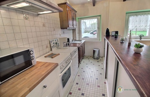 Saint-Clet House | Annick - ST Clet - Gîte