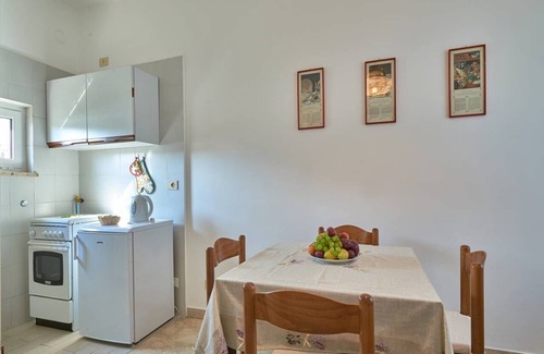 Ceriale Apartment | Annina 5 Pax - Two Bedroom Apartment, Sleeps 5