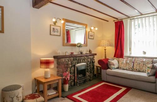 Ambleside House | Anniversary Cottage
