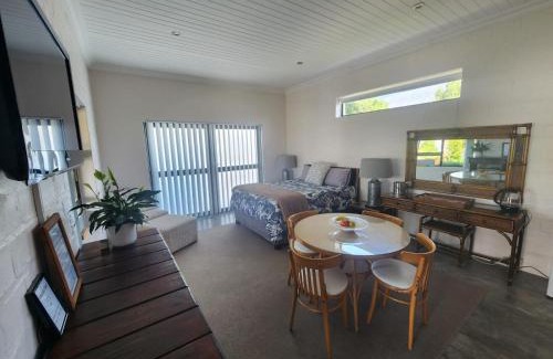 Still Bay House | Anthony Accommodation