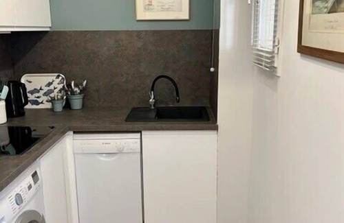 Antibes Old Town Condo | Antibes sea view near Ilette - Sleeps 4 - Parking