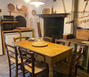 Parlasco House | Antica dimora tra i monti della Valsassina e il lago di Como!