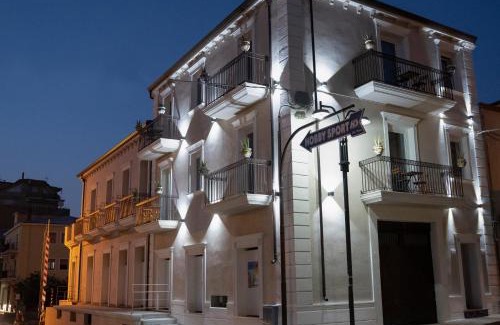 Mirto Apartment | Antico Palazzo del Corso by Home Dardano