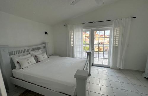 Jolly Harbour Villa | Antigua chiama Italia villas