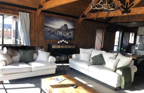 Twizel House | Antlers Rest - Twizel