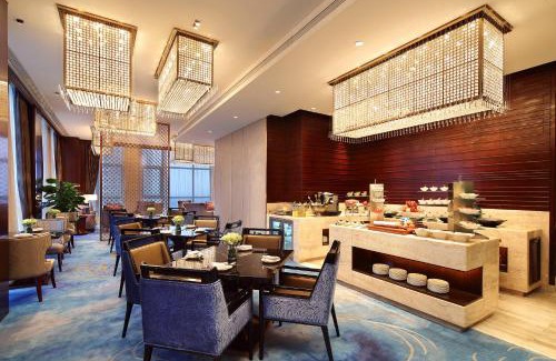 Wenfeng District Hotel | Anyang Wanda Realm Hotel