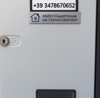 Lecco House | Anzio 9 Guest House