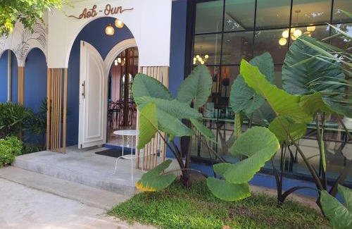 Khanong Phra Hotel | Aob-Oun Homestay