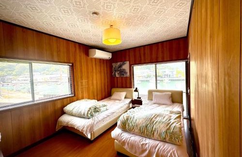 Aoshima House | Aoshima Riverside House