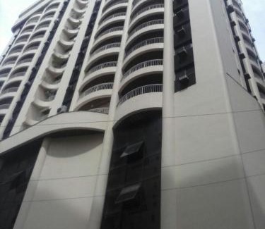 Morro do Maluf Apartment | Apê da Mi - 2 min da Praia de Pitangueiras - Guarujá