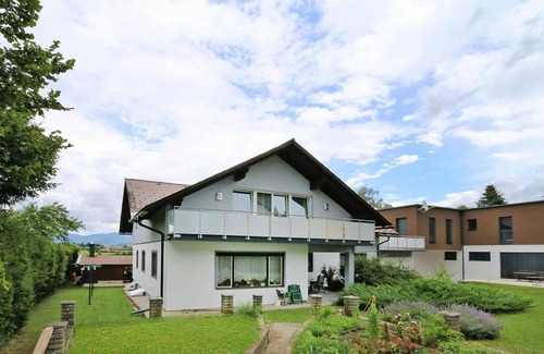 Seelach Apartment | Apartment in St. Kanzian by Klopeiner See