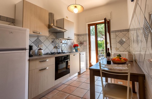 Sant'Agata sui Due Golfi Apartment | Apartment in the center, overlooking the Gulf of Naples and Vesuvius, parking, wi-fi