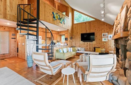 Shelby House | Apache Lake House - Lake Michigan Views - Nature Sanctuary
