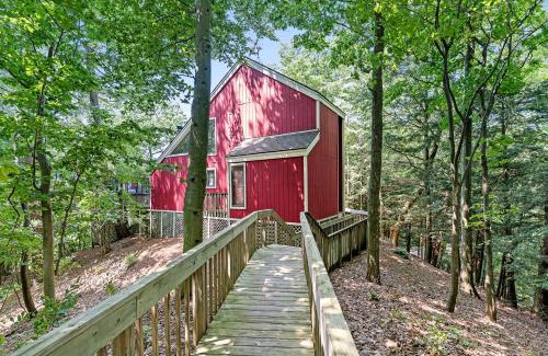 Shelby House | Apache Lake House - Lake Michigan Views - Nature Sanctuary