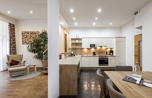 Ried im Oberinntal Apartment | Apart amber with 135 m² with a large sunny terrace for 6-11 people