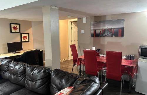 Aylmer Apartment | Apartment ∙ 2 bedrooms ∙ 4 guests